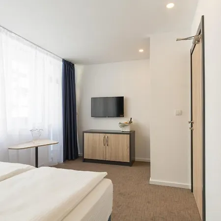 Premium Crown Suites Belgrade Exterior photo