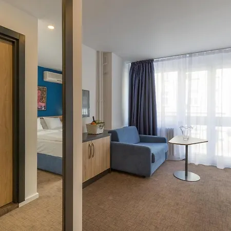 Premium Crown Suites Belgrade Exterior photo