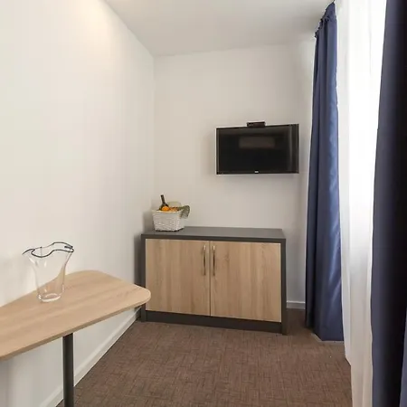 Premium Crown Suites Belgrade Exterior photo
