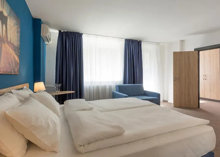 Premium Crown Suites