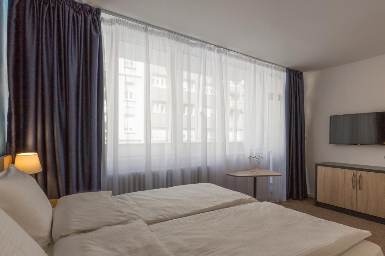 Hotel Premium Crown 4*