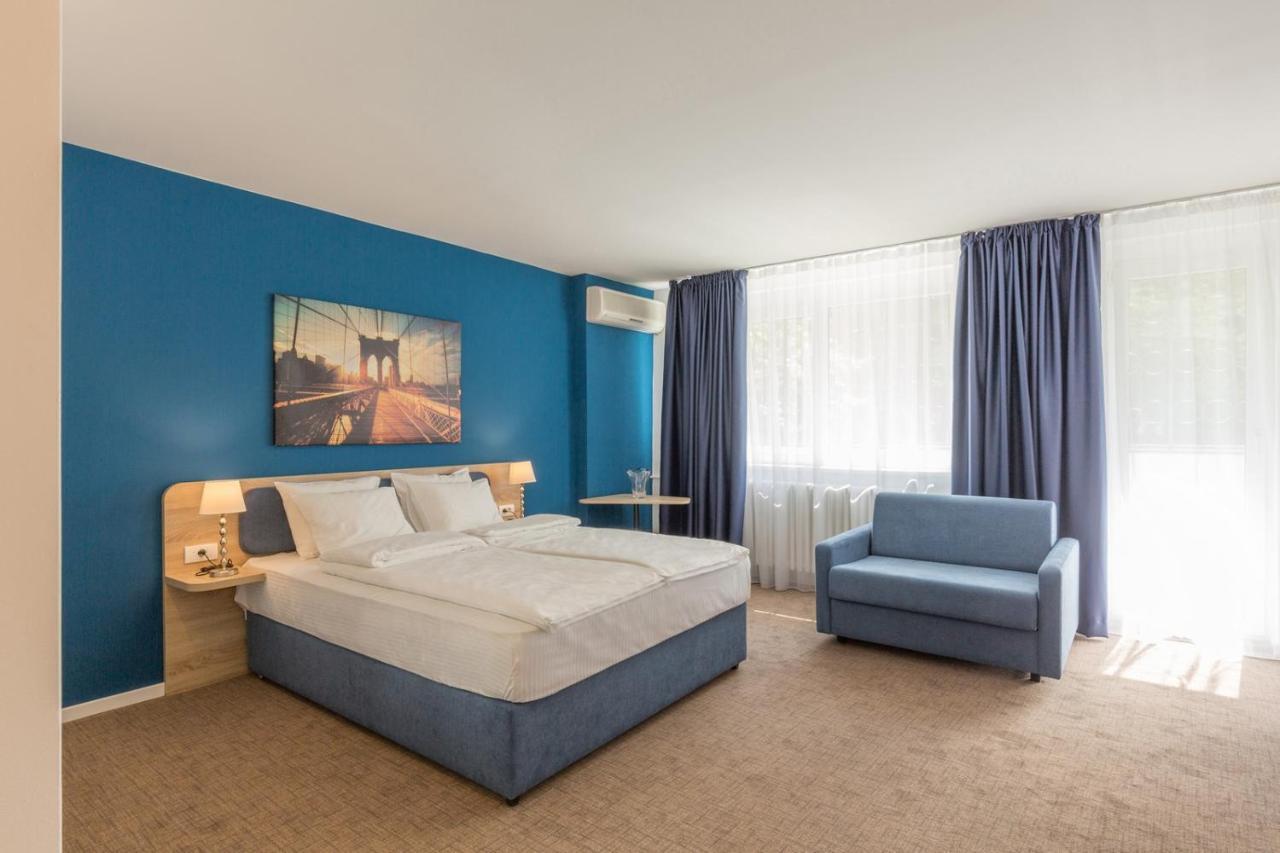 Premium Crown 4* Belgrade