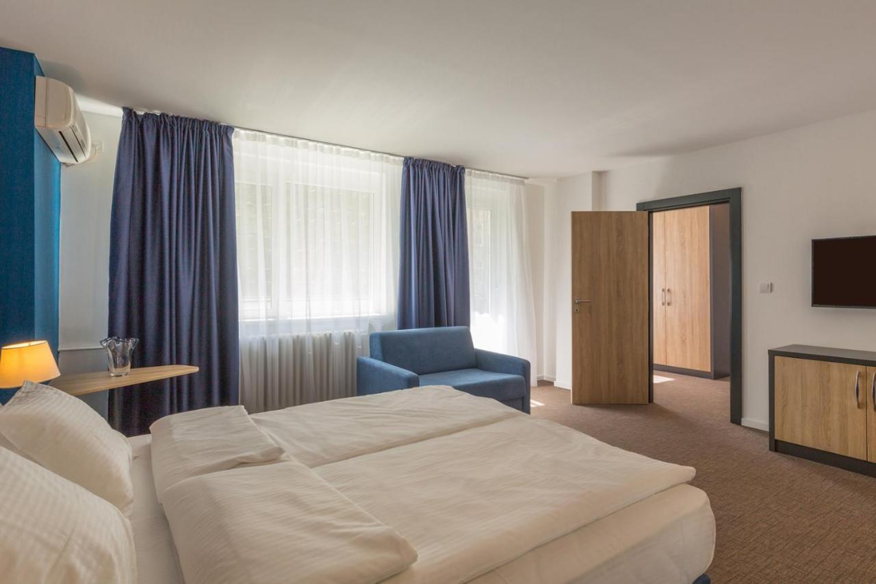 Hotel Premium Crown