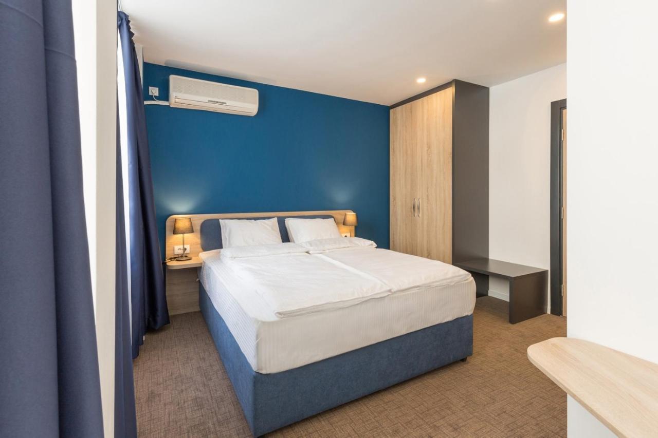 Hotel Premium Crown 4*