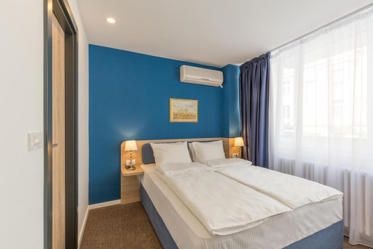 Hotel Premium Crown 4*