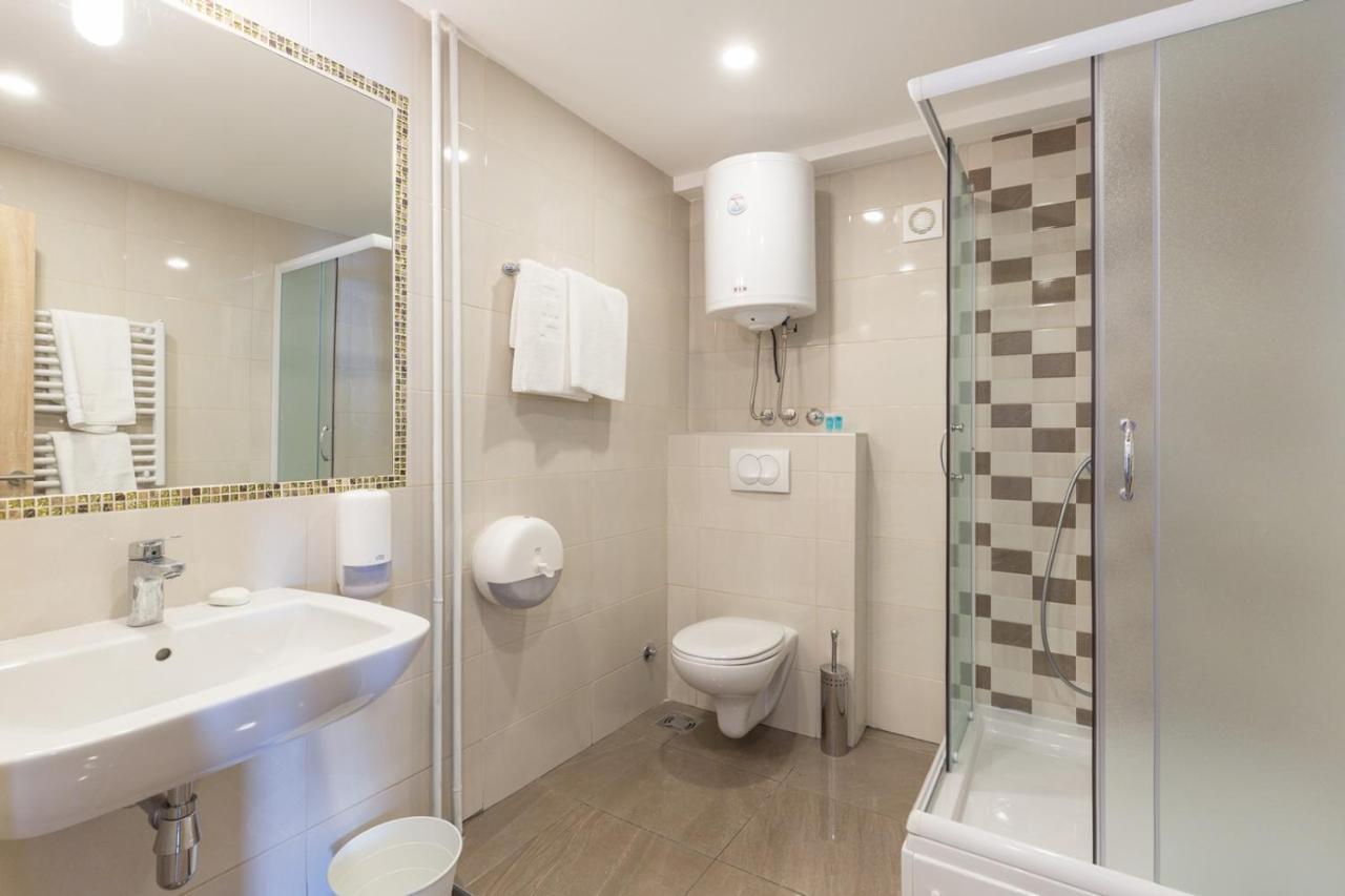 Premium Crown Belgrade