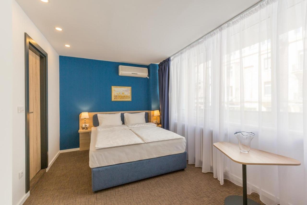 Hotel Premium Crown 4*