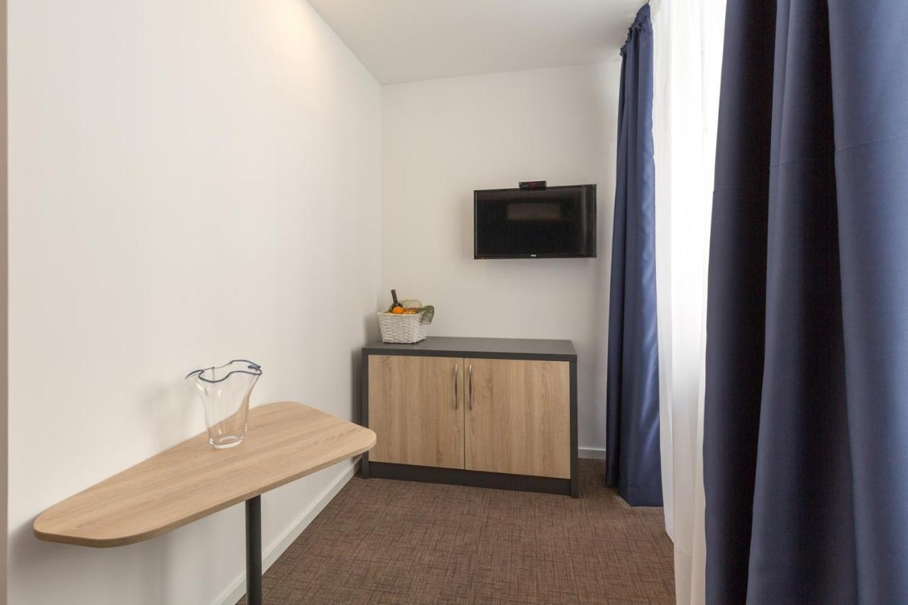 Hotel Premium Crown 4*